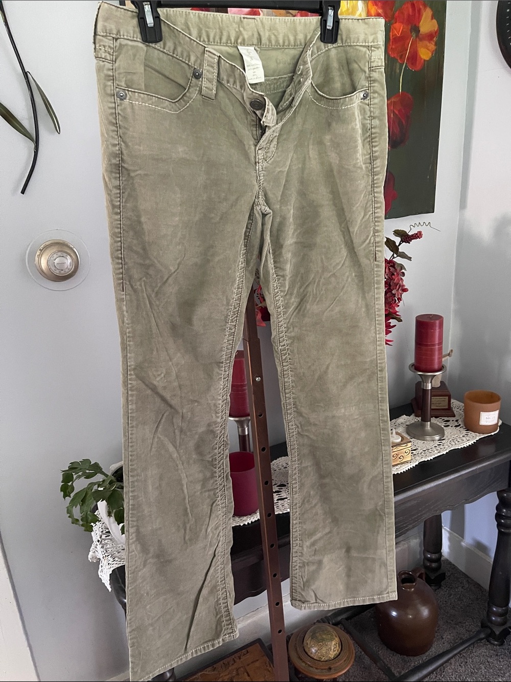 LONDONJEAN Olive Corduroy Pants